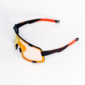 Очки 4KAAD AXENTO RACE LA VUELTA PHOTOCHROMIC, черн./красн. оправа