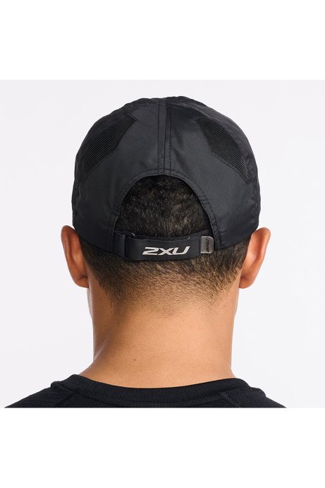 Кепка 2XU Run Cap черная в Мурманске