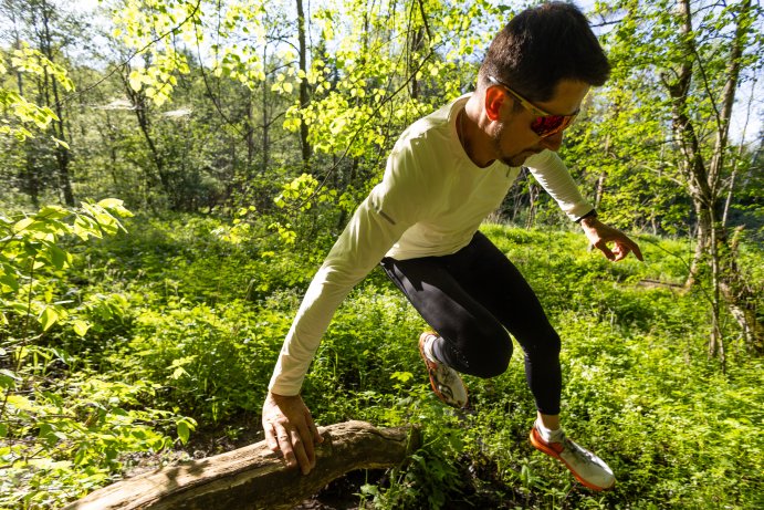 Лонгслив Bivium "Стандарт" муж. молочн.
