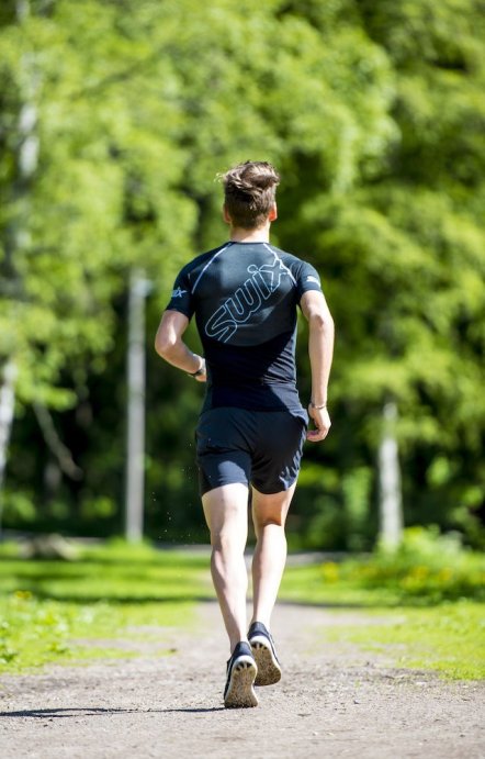 Шорты SWIX Motion муж. чёрный 32251/10000 в Твери