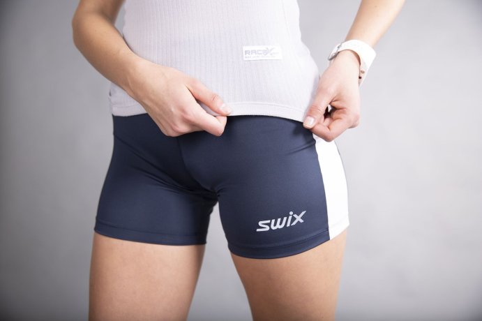 Шорты SWIX Motion Premium жен. темно-синий 32286/75100 в Твери