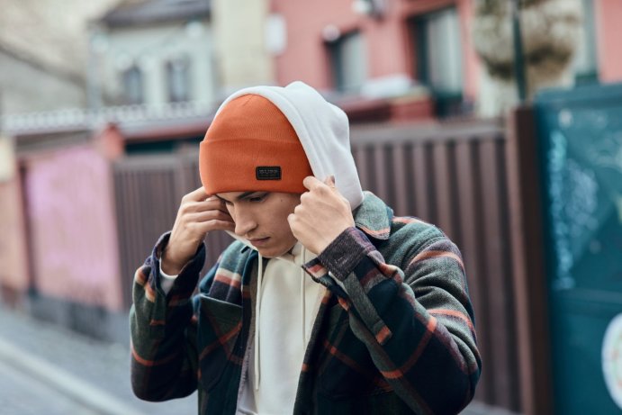 Шапка Buff Knitted Hat Niels Tangerine 126457.202.10.00 в Твери