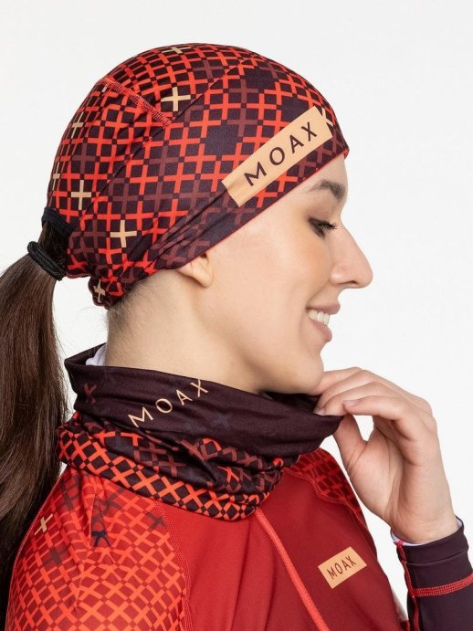 Шапка Moax Sirius Pony Tail 23524M/90000 красный OS