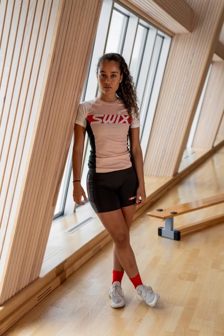 Шорты SWIX Carbon жен. темно-серый 32296/12400 в Мурманске