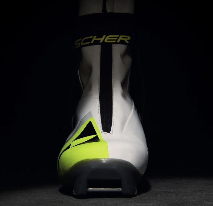 Лыжные ботинки FISCHER NNN SPEEDMAX SKATE S04122