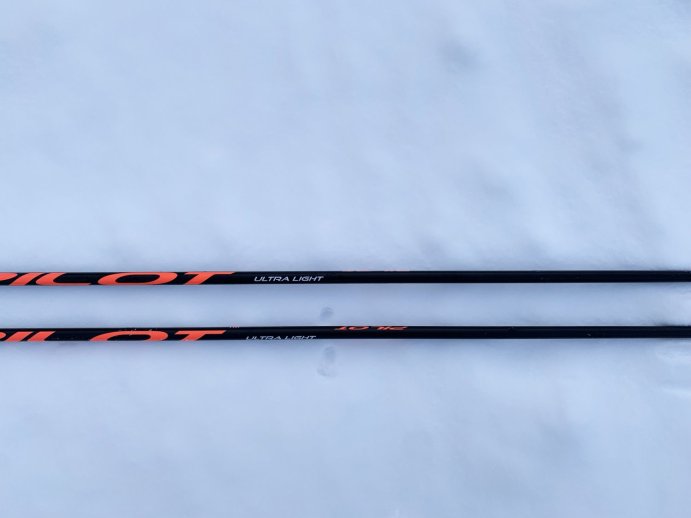 Лыжные палки PILOT ULTRA LIGHT BLACK