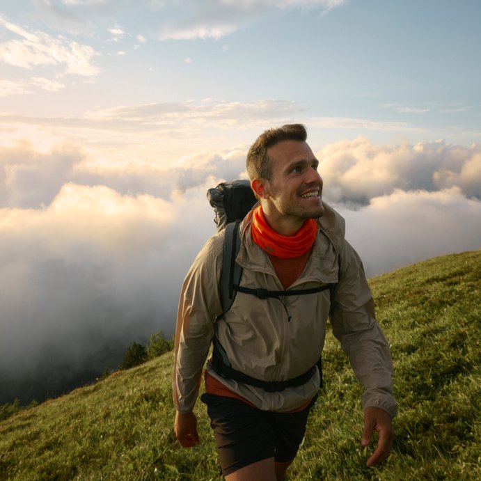 Бандана Buff CoolNet UV Solid Poppy 119328.442.10.00 в Твери