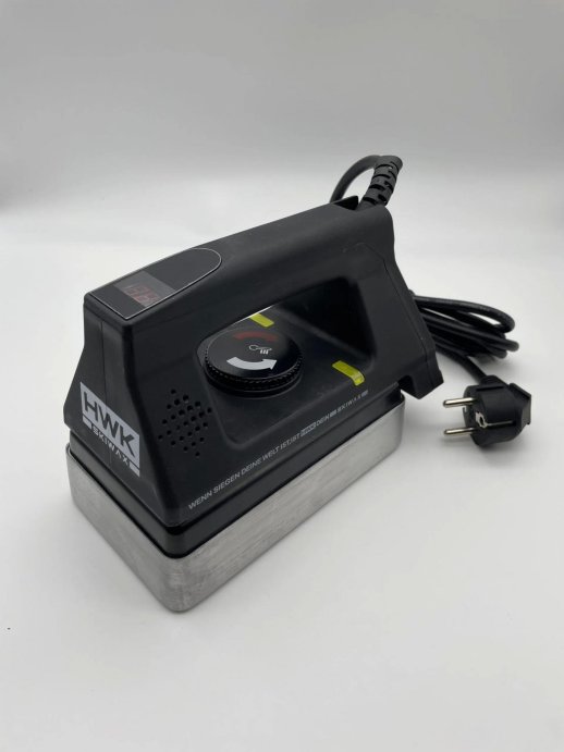Утюг для подготовки лыж HWK PRO  цифровой, 230V 8321pro