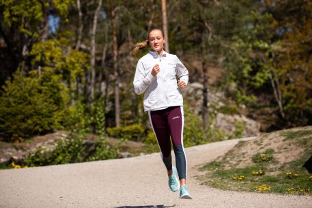 Тайтсы SWIX Motion Premium жен. 41956/94303 тёмный баклажан