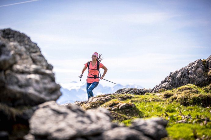 Повязка LOFFLER OPEN CUT rouge red/burgund  EL22373-565 в Твери