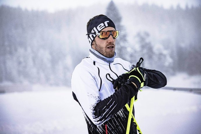 Повязка LOFFLER WIDE black EL24525-990