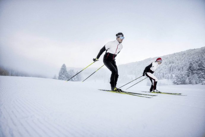 Костюм разминочный LOFFLER WC WS Light white/black EL25119-101/EL25135-990 в Твери