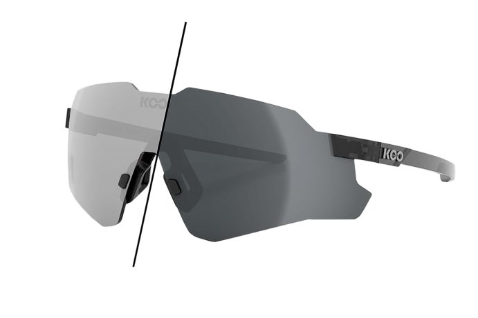 Очки солнцезащитные KOO NEBULA (чёрные прозрачные / графит фотохромные)