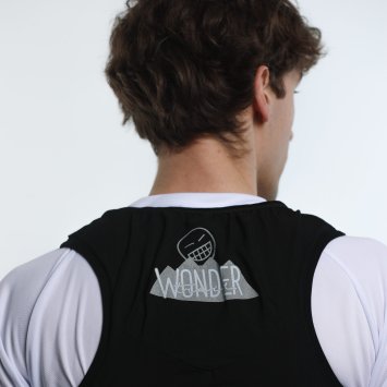 Беговой жилет Wonder Trail Про чёрный (M / L)