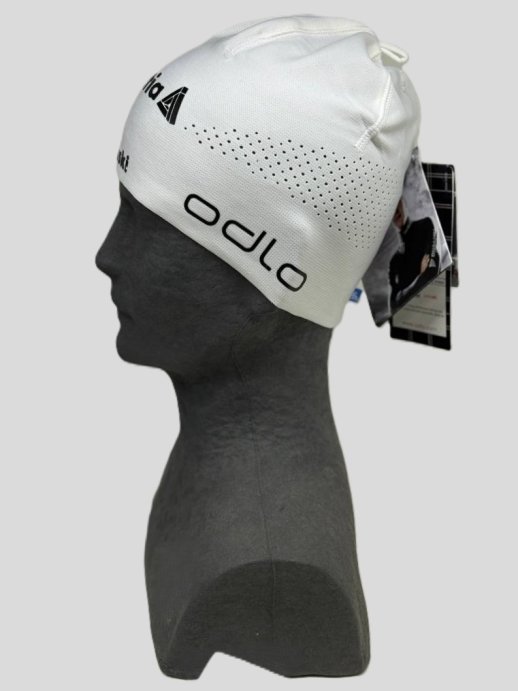 Шапка Odlo Move Light Helvetia белая 772000/CHFHE