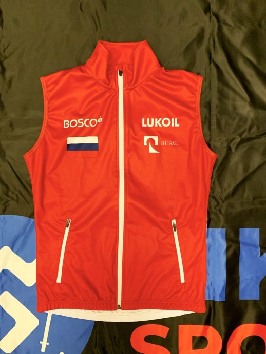 Жилет BOSCO сборной России бордо. в Санкт-Петербурге