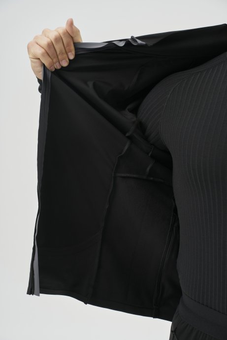 Тренировочная куртка Nordski Race Black/White NSM666112