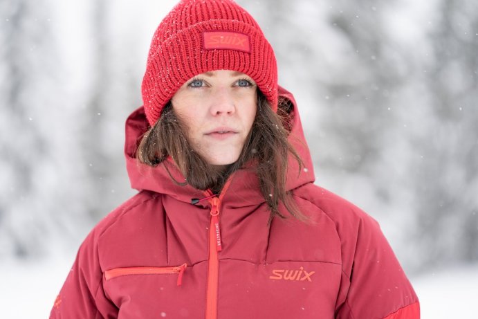 Шапка SWIX Horizon 46456/99990 красный Swix OS в Новосибирске