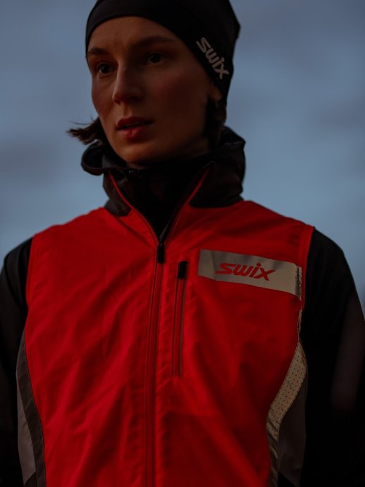 Жилет SWIX Radiant жен. красный неон 12256/90015